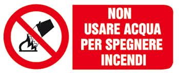 TARGA CEE NON USARE ACQUA PER SPEGNERE INCENDI  N. 390