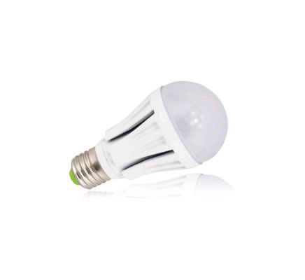 LED094 - base/socket : E14, Tipo Led: 2835SMD, Num. Led: 12, temperatura colore: Calda bianca 2700k - 3000k, 8W